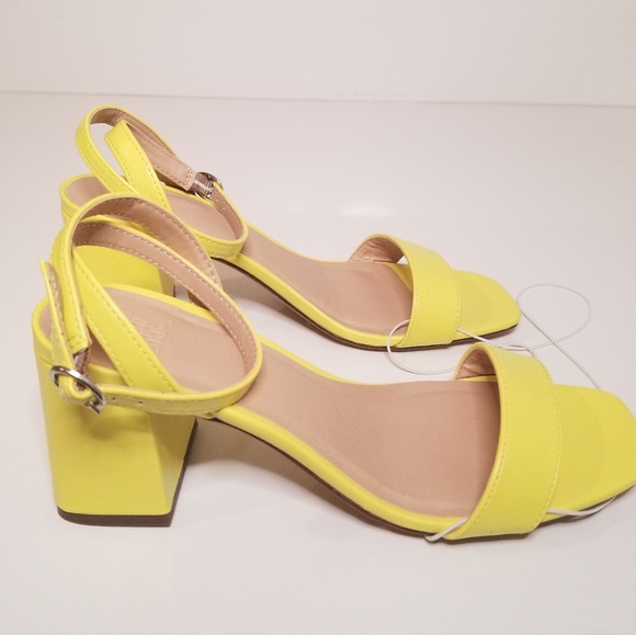 wild fable Shoes - Yellow heel block sandals